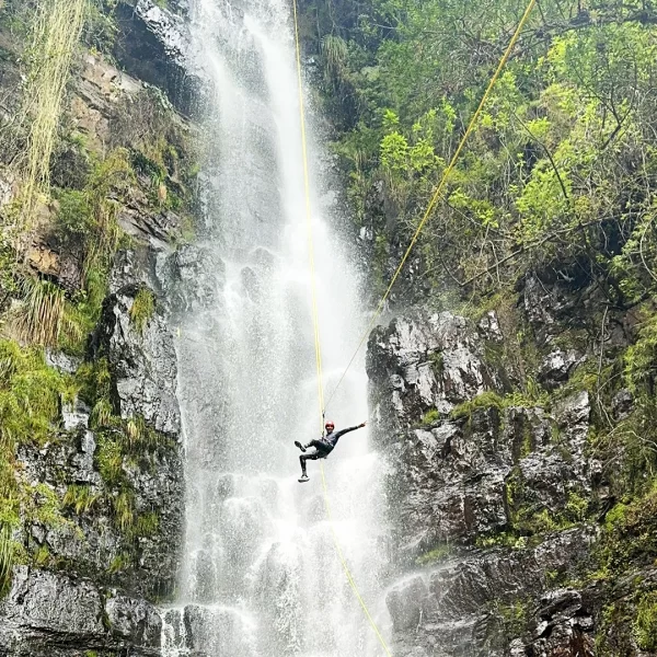 Plan de torrentismo en Sotaquirá - Caminatas Ecológicas Tunja - TULIA SAS - Turismo de Aventura en Boyacá