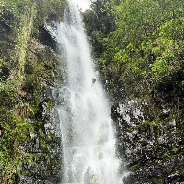 Plan de torrentismo en Sotaquirá - Caminatas Ecológicas Tunja - TULIA SAS - Turismo de Aventura en Boyacá