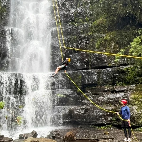 Plan de torrentismo en Sotaquirá - Caminatas Ecológicas Tunja - TULIA SAS - Turismo de Aventura en Boyacá