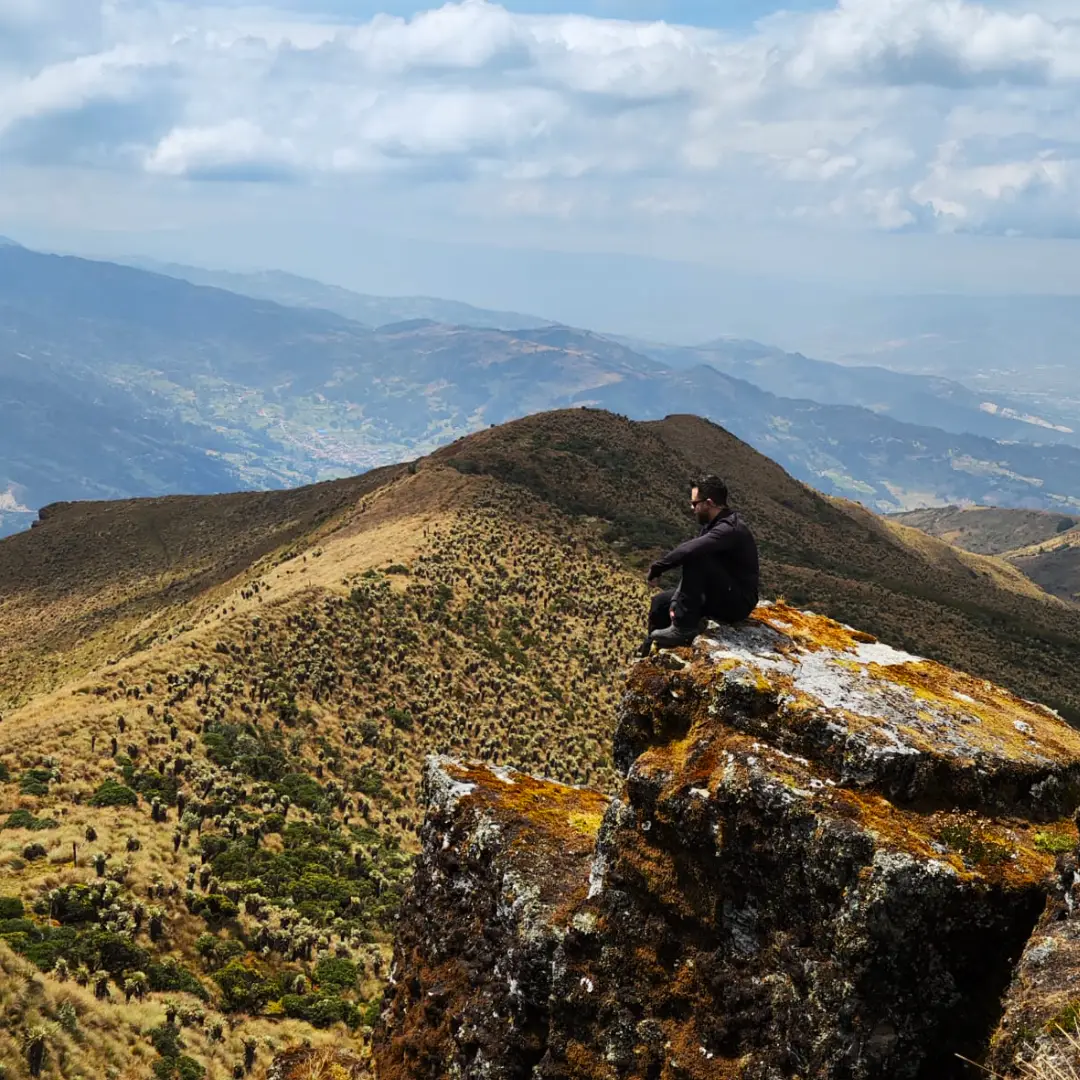 Caminata Pico El Pulpito y Laguna de los Patos en Gámeza - Actividades TULIA Adventures - Turismo en Boyacá Caminata Pico El Pulpito y Laguna de los Patos en Gámeza - Actividades TULIA Adventures - Turismo en Boyacá
